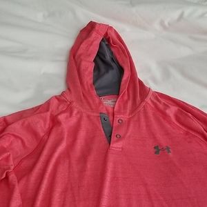 Mens long sleeve Under Armour hooded shirt